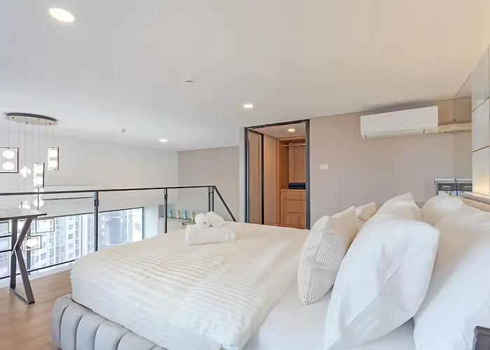 Cassia Rama 9